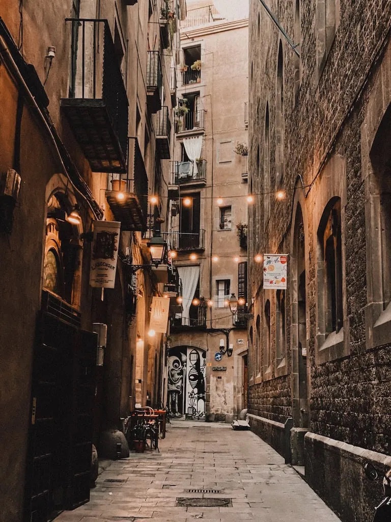 Barcelona — ️ Culture & History