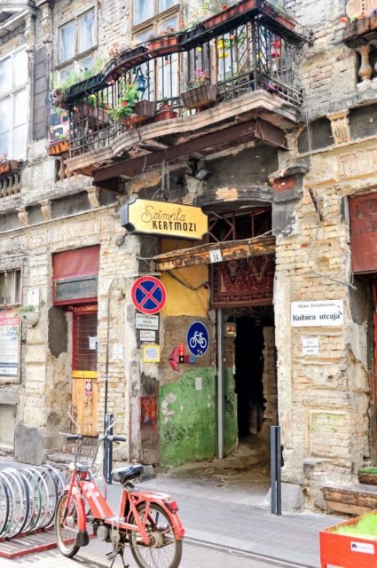 Hungary — Nightlife