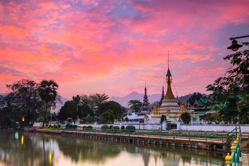 Mae Hong Son landscape — misty mountain valley at dawn, northern Thailand