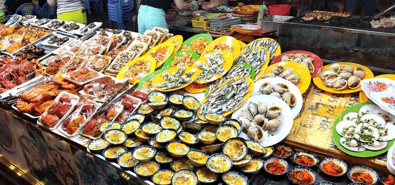 Phu Quoc Night Market in Duong Dong with seafood stalls and local food vendors
