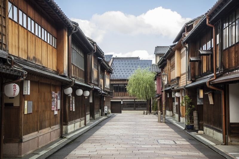 Kanazawa's Higashi Chaya geisha district with traditional ochaya teahouses along a quiet street