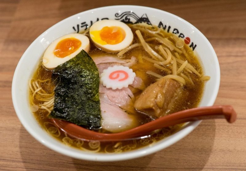 Tokyo ramen shop — Japan's iconic street food culture