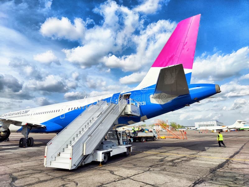 Uzbekistan — ️ Getting There &amp; Flights