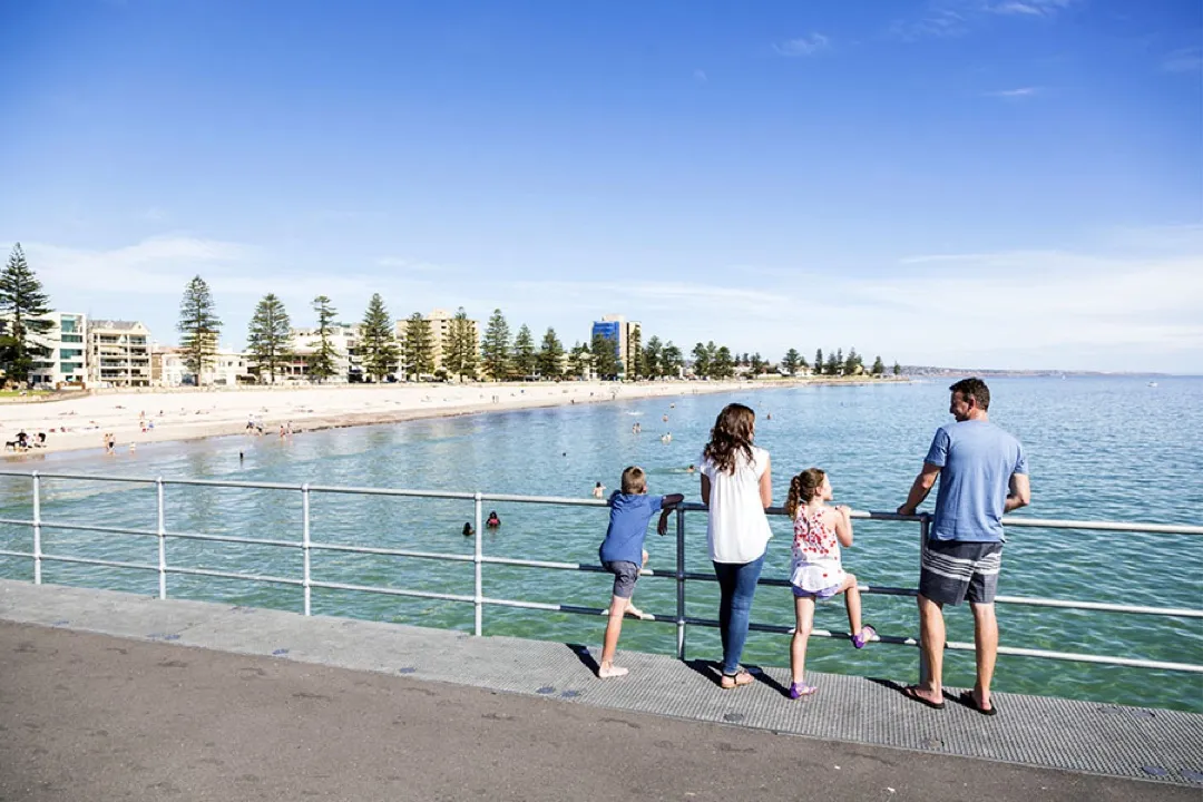 Wine regions and coastline of Adelaide