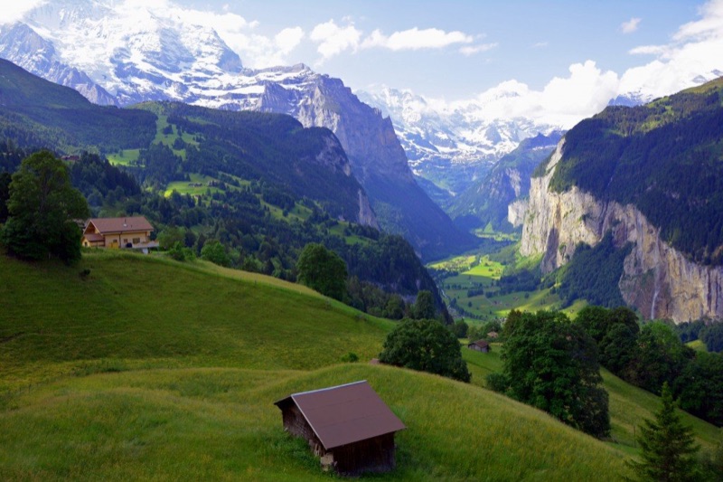 Into the Jungfrau Region — Arriving Car-Free Wengen, Switzerland