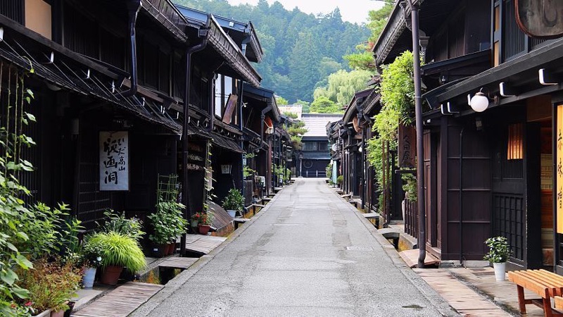 Mountain to Mountain: Hakuba to Takayama's Edo Streets, Japan
