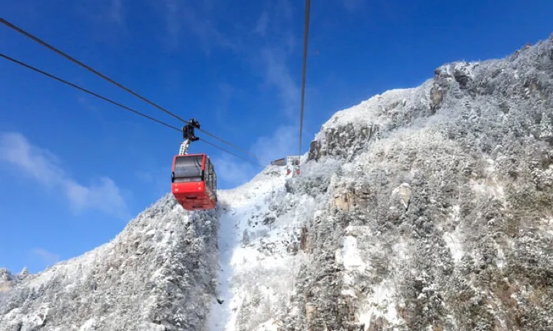 Mountain Hike, Ropeway Views & Hot Spring Soak, Yokkaichi, Mie Prefecture