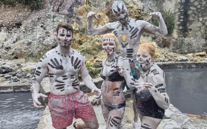 Volcanic Mud Baths & Friday Night Jump-Up, St Lucia & Dominica