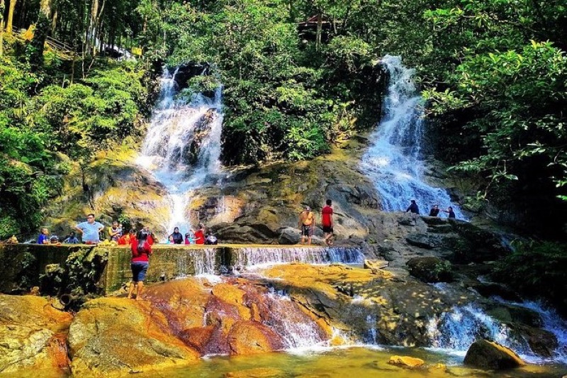 Jungle Waterfalls, Sacred Temples & the Coolest Neighbourhood, Kuala Lumpur, Malaysia