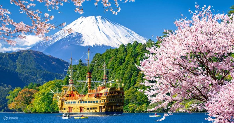 Day Trip — Hakone: Hot Springs, Volcanoes & Mt. Fuji, Tokyo, Japan