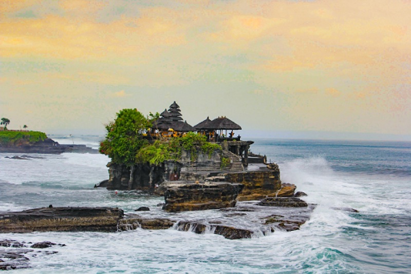 Tanah Lot Temple & Canggu Introduction, Bali, Indonesia