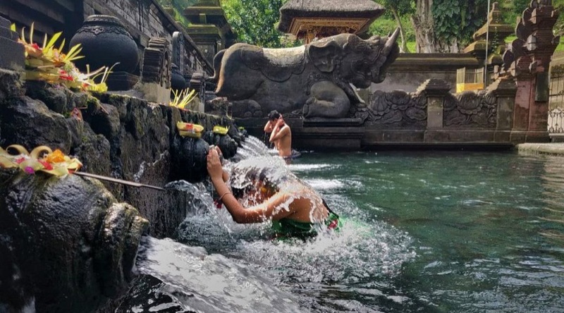 Tirta Empul Holy Springs & Gunung Kawi Temple, Bali, Indonesia
