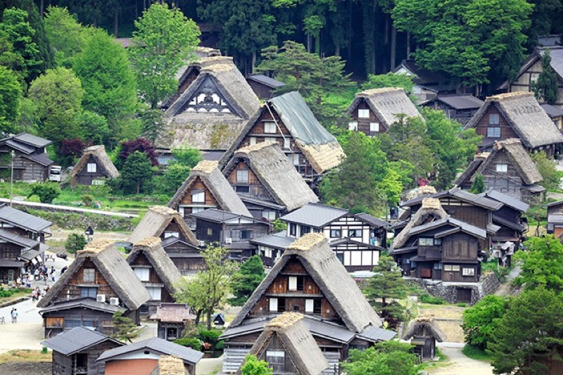 Shirakawa-go — UNESCO Thatched-Roof Villages, Japan