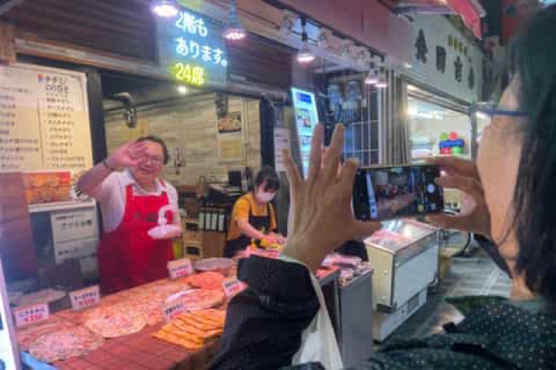 Osaka Deep Dive — Markets, Bars & Basement Food Halls, Japan