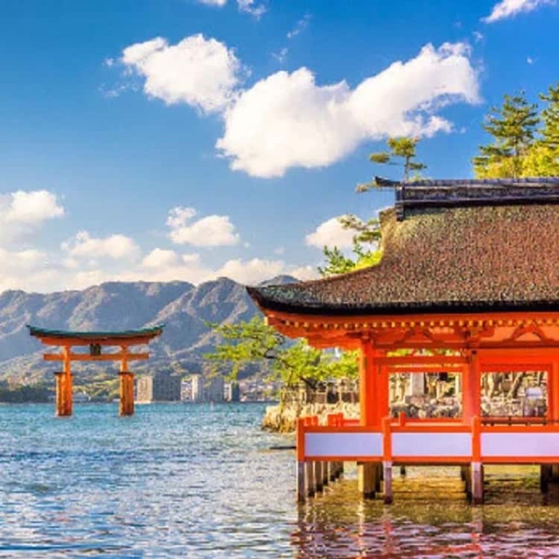 Hiroshima & Miyajima — A Day of Gravity & Beauty, Japan