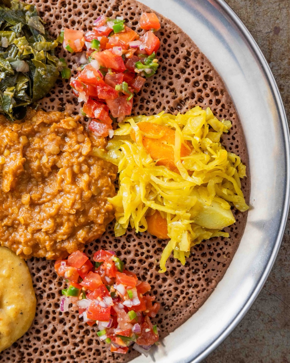 Tikus Shiro (ጥቁስ ሽሮ) in Lideta