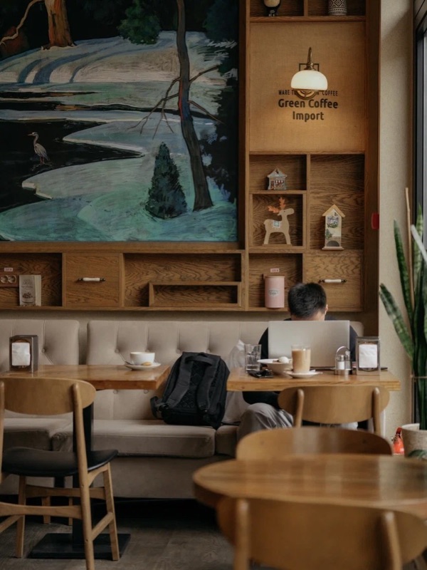 Nedelka Cafe & Store