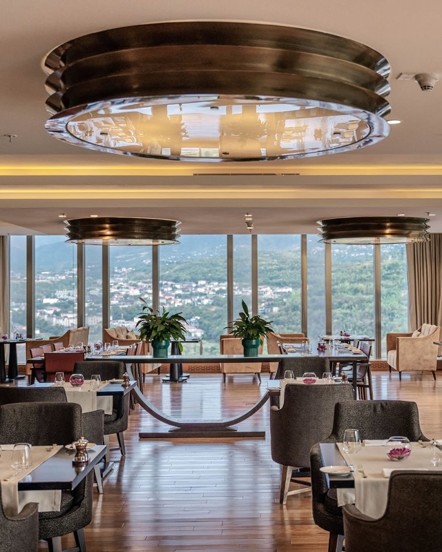 Vista Restaurant & Bar at The Ritz-Carlton Almaty