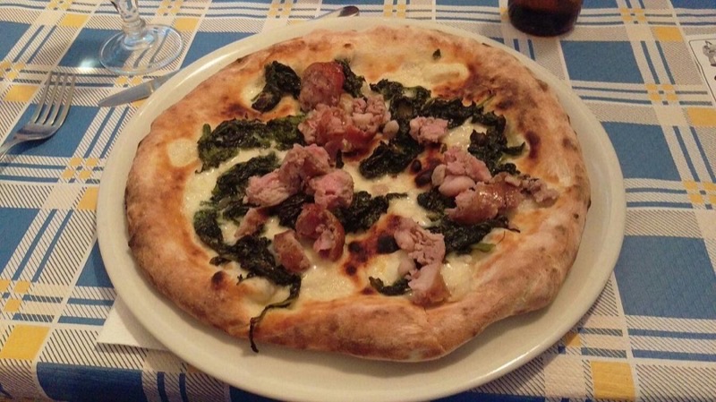 Trattoria Pizzeria Piazzetta in Central Amalfi — Right in the lively Piazza Dogi, Trattoria Pizzeria Piazzetta offers a quintesse