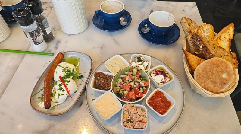 Florentin Israeli brunch Amsterdam