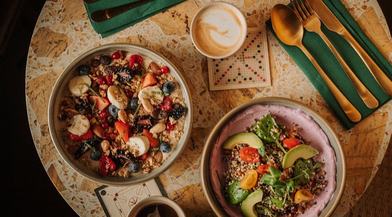 Miri Mary Indian-inspired brunch Amsterdam