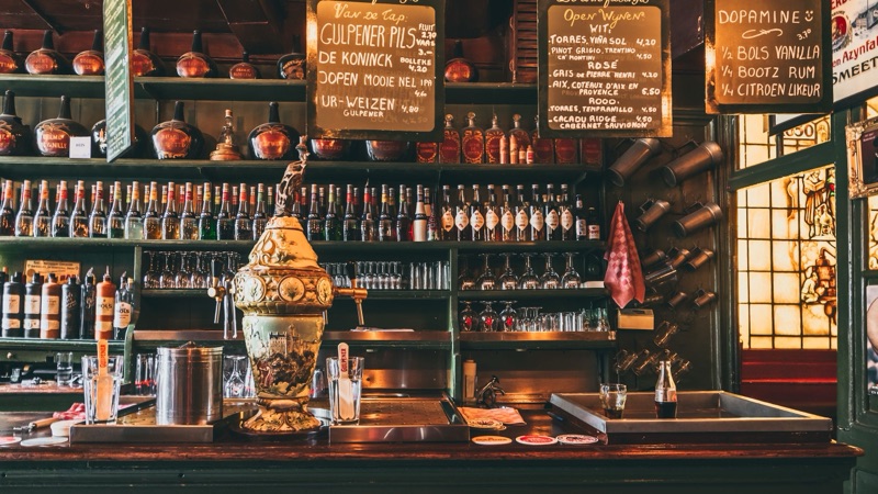 De Drie Fleschjes tasting room in Amsterdam