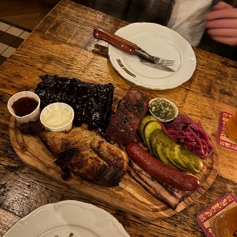 Cannibale Royale Handboogstraat in Centrum (Spui) — Cannibale Royale is Amsterdam's answer to a classic, lively steakhouse with an e