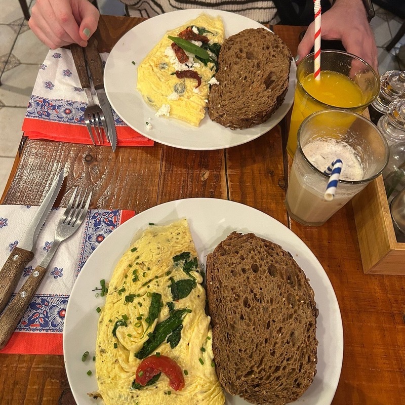 Omelegg - City Centre in Centrum (near Rokin) — Omelegg specializes in creative and generously portioned omelets, making it a be