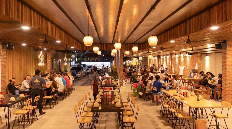 Damnak Mahob Restaurant Siem Reap — authentic Khmer cuisine