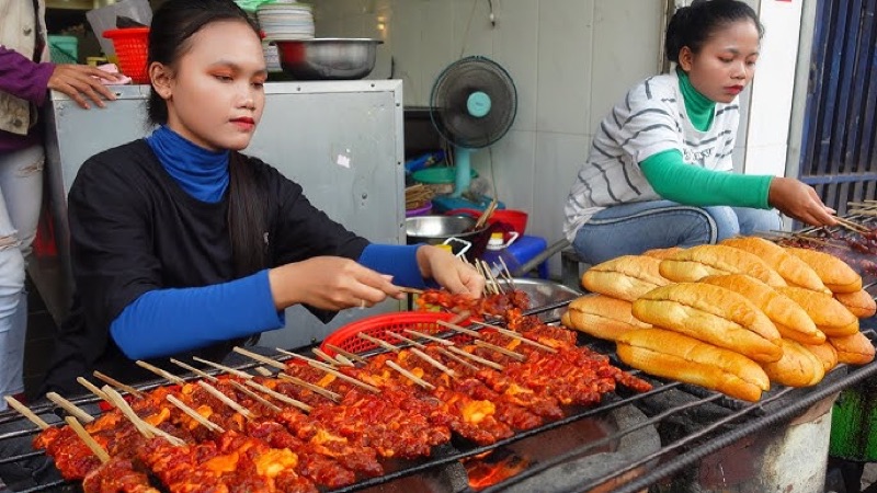 Srey Lon BBQ Grill — roadside beef skewers in Siem Reap