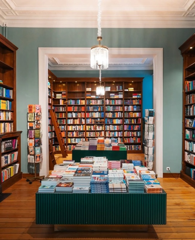 Luddites Books & Wine