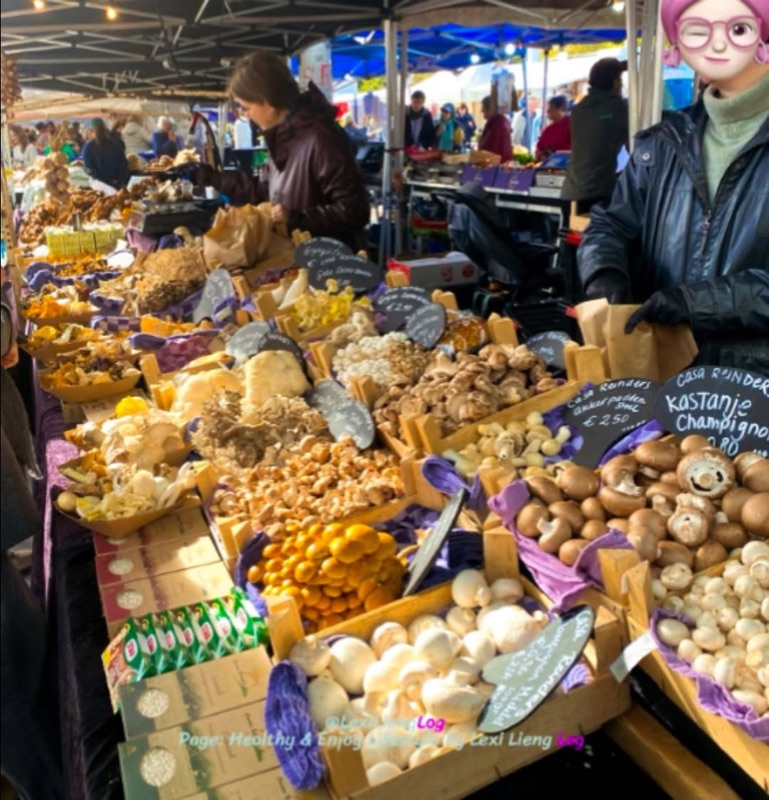 Theaterplein Saturday Market