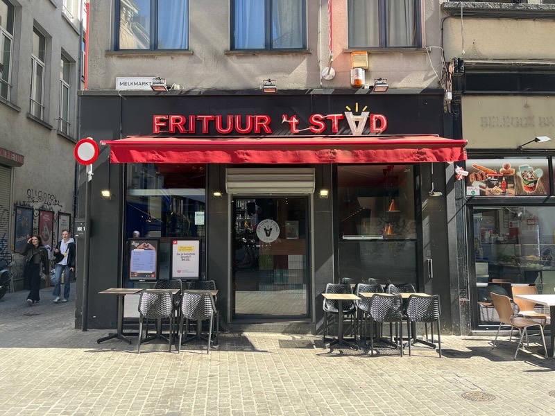 Frituur De Jean in Ossenmarkt 29