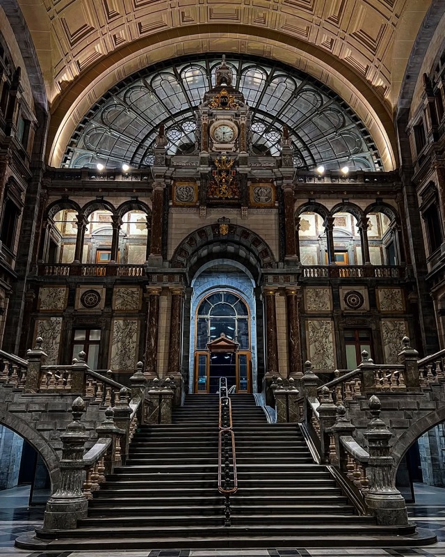 Antwerp Central Station (Centraal Station)
