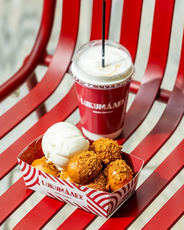 Lukumades Greek donuts in Monastiraki, Athens