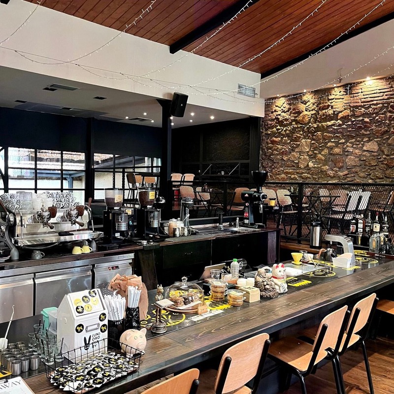 The Underdog in Iraklidon 8, Athina 118 51