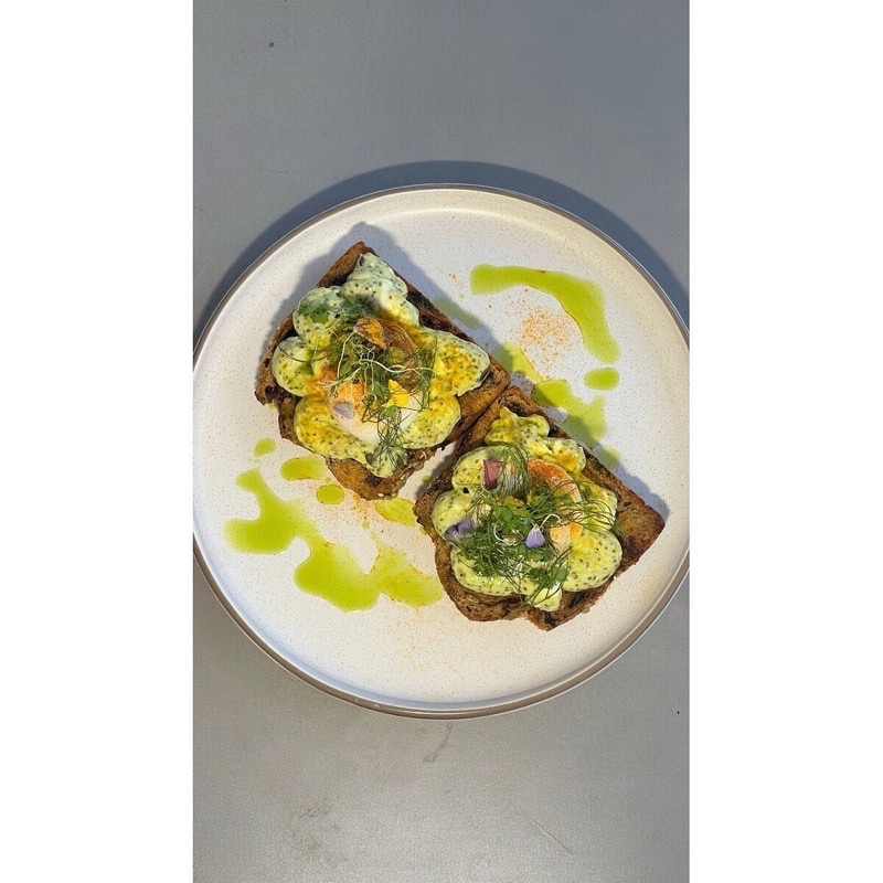 Avocado in Syntagma — Avocado is Athens' pioneering and most popular vegetarian and vegan restaurant, 