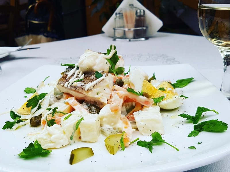 To Steki tou Ilia (Το Στέκι του Ηλία) in Thissio, near Temple of Hephaestus