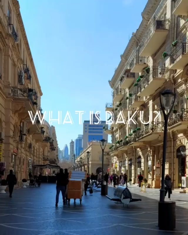 Fountain Square (Fəvvarələr Meydanı)