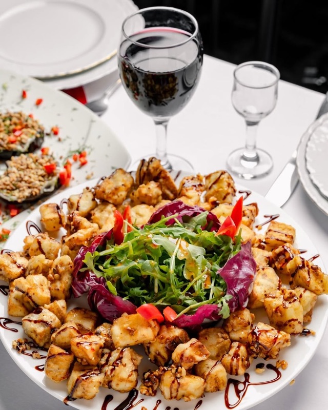 Turgut Durum near Sahil Metro Station, Baku