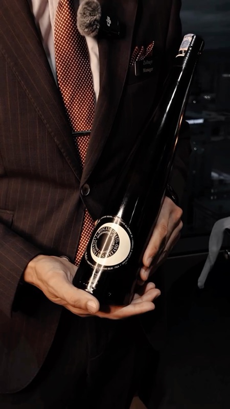 Le Chateau Wine & Co