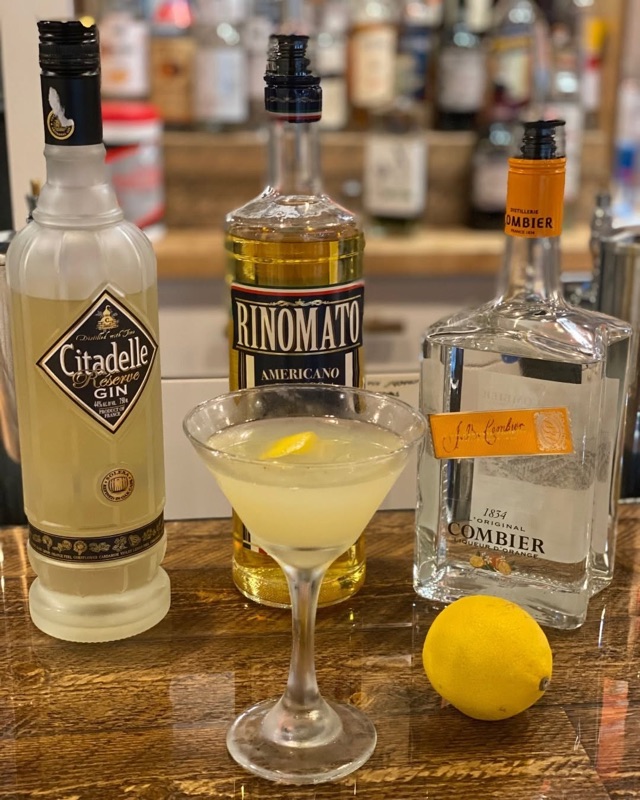 Old Line Cocktail & Wine Bar in Fells Point, Baltimore