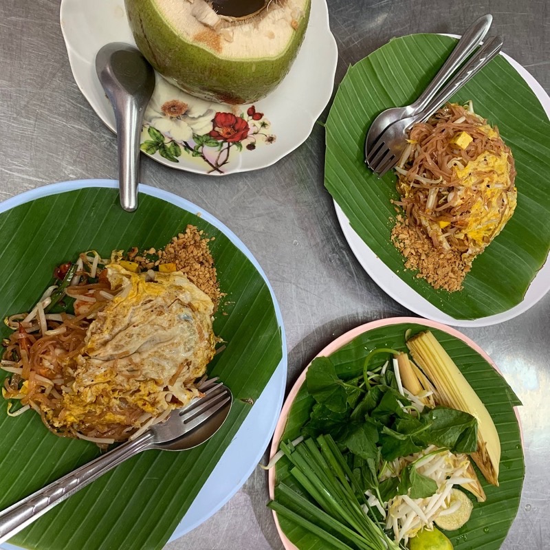 Pad Thai Mae Am in Bang Rak — A true local gem, Pad Thai Mae Am serves up classic, no-frills Pad Thai that con