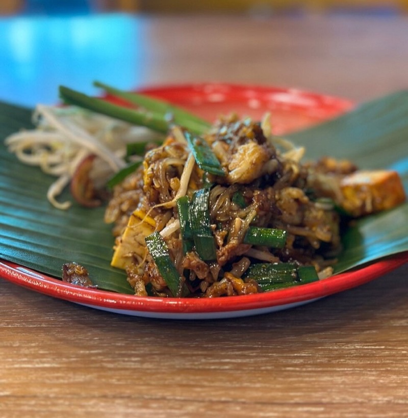 Pad Thai Sukhothai (Victory Monument) in Victory Monument — This street food stall near Victory Monument specializes in the 'Sukhothai style