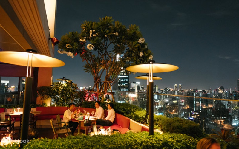 Bar.Yard Kimpton Maa-Lai in Bangkok