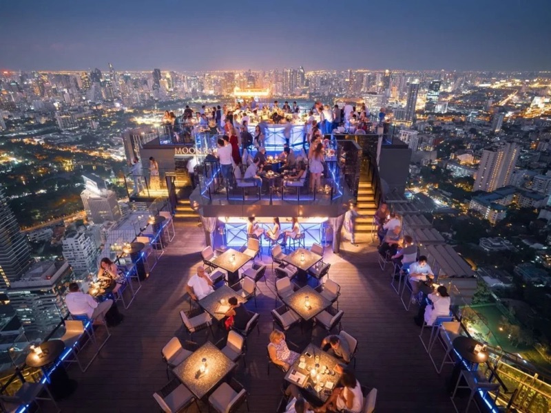 Vertigo Moon Bar Banyan Tree in Bangkok