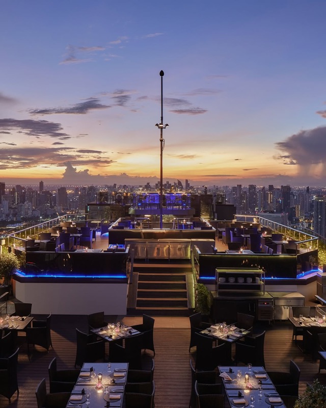 Zoom Sky Bar & Restaurant at Anantara Sathorn Bangkok Hotel
