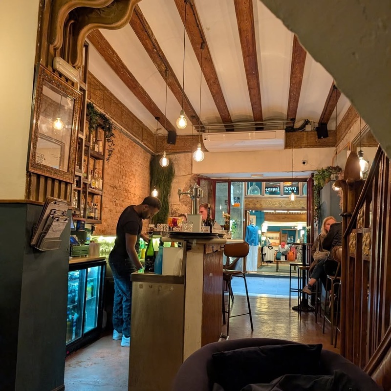 Mercat de Sant Antoni (and surrounding bars)