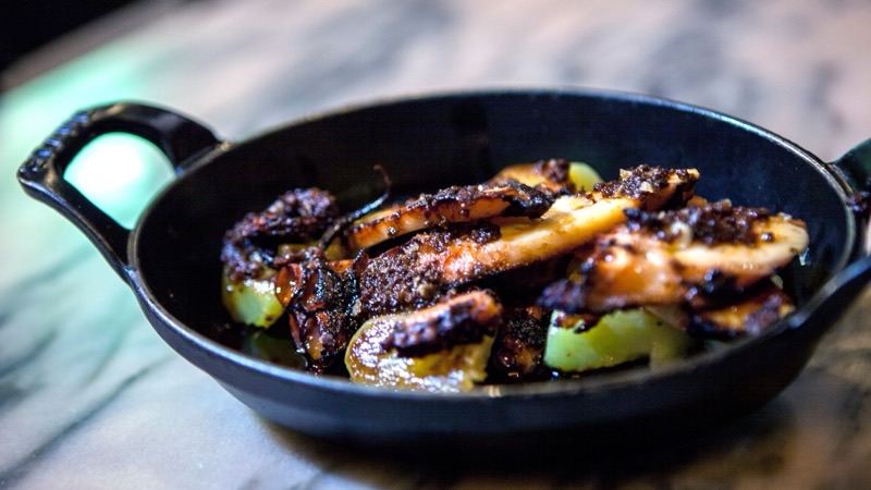 Bar del Pla in Ciutat Vella — Nestled near the Picasso Museum in the El Born district, Bar del Pla offers an a