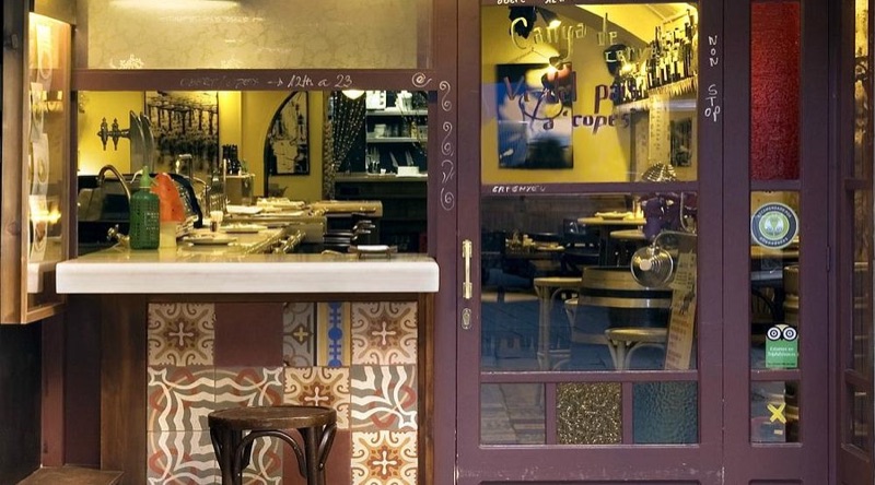 Bar del Pla rustic interior and tapas